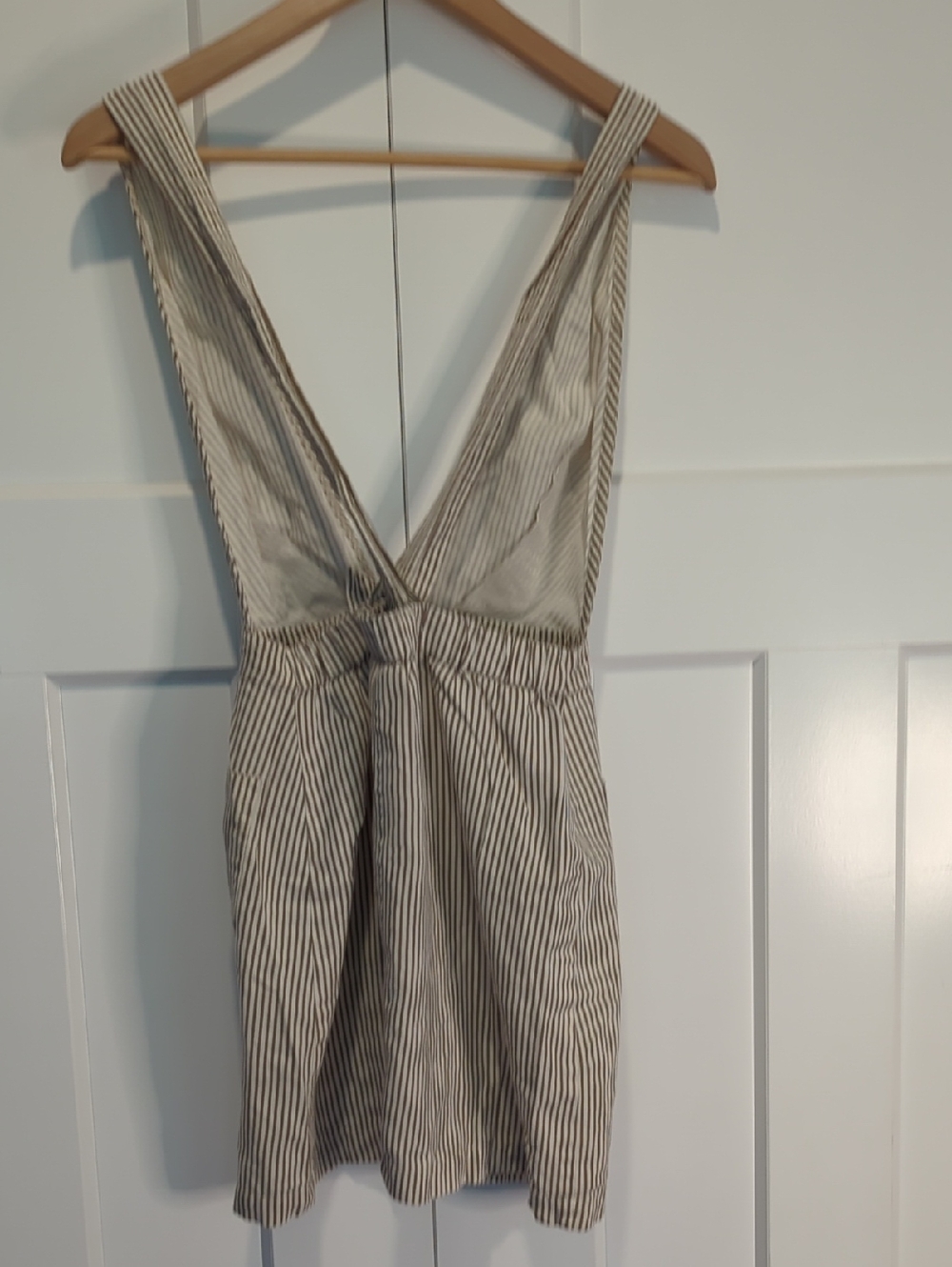 Japna Beige Striped Criss-Cross Back Skirt Romper Size Med - Picture 2 of 6